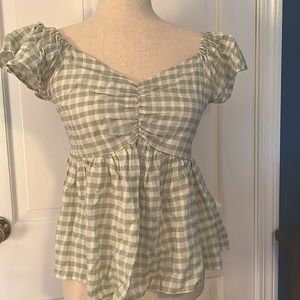 adorable gingham style woven short sleeve blouse